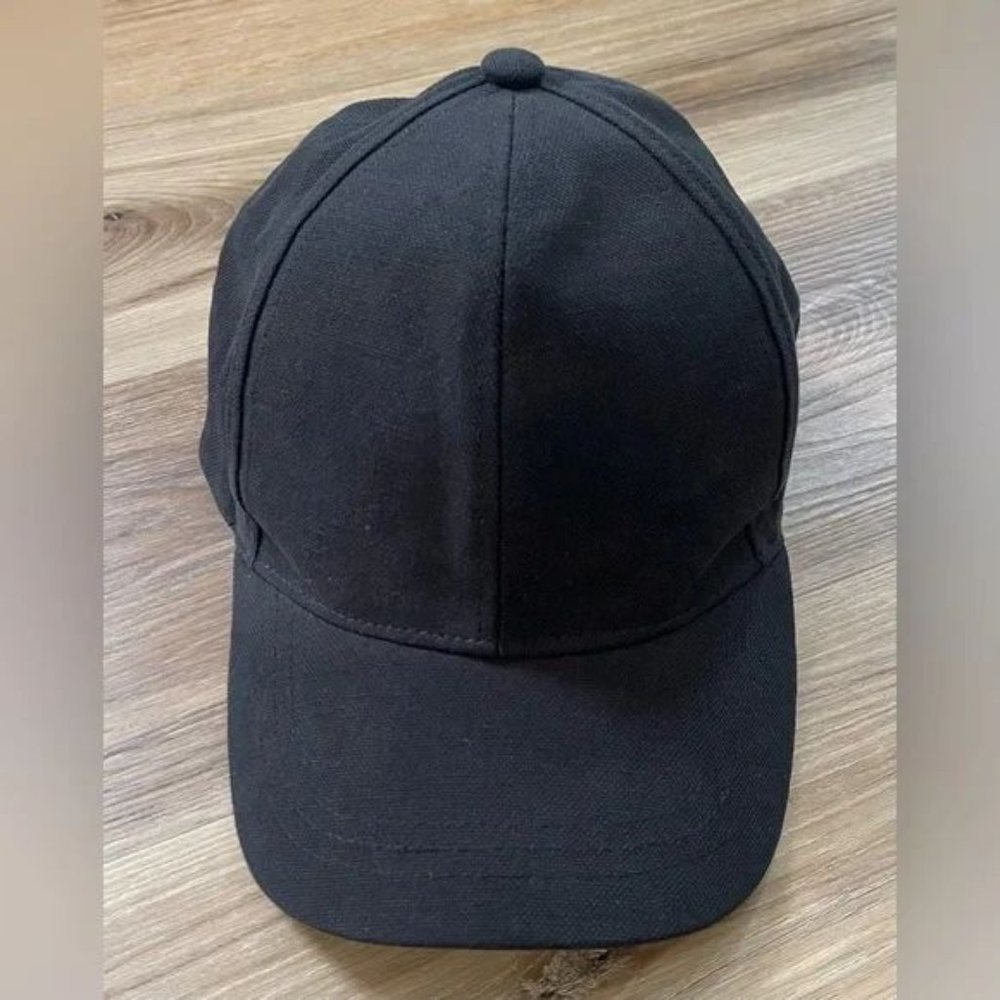 Woman's Hat